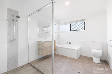 2/21 Abode Way, Kawungan, QLD 4655