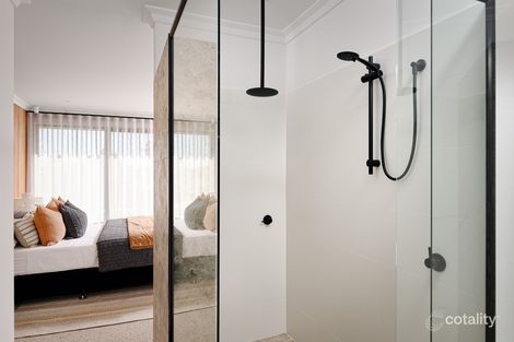 404 Edmonton Pde, Bushmead, WA 6055