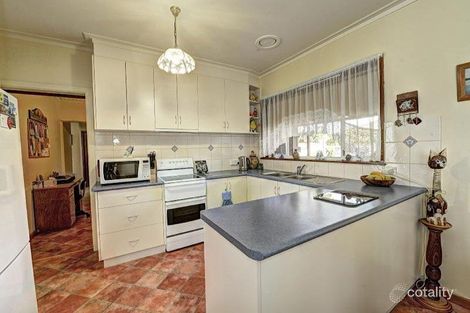 Property photo of 43 Grandview Grove Wendouree VIC 3355