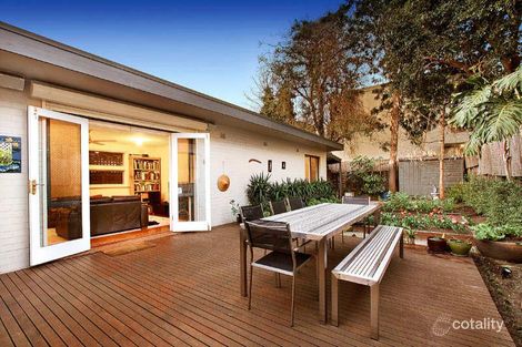 15 Ruskin St, Elwood, VIC 3184