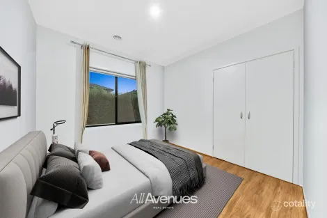 Property photo of 19 Merrin Circuit Clyde North VIC 3978