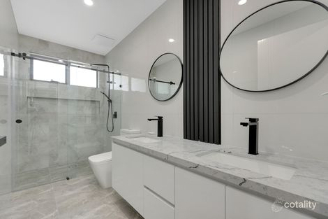 Property photo of 11 Azure Road Wollert VIC 3750