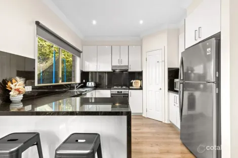 Property photo of 2/68 David Street North Knoxfield VIC 3180