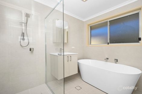 Property photo of 5 Raco Close Edensor Park NSW 2176