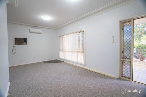 Property photo of 16 Alexander Crescent Macquarie Fields NSW 2564