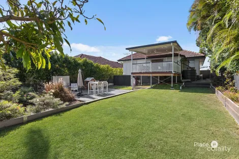 Property photo of 511 Cavendish Road Coorparoo QLD 4151