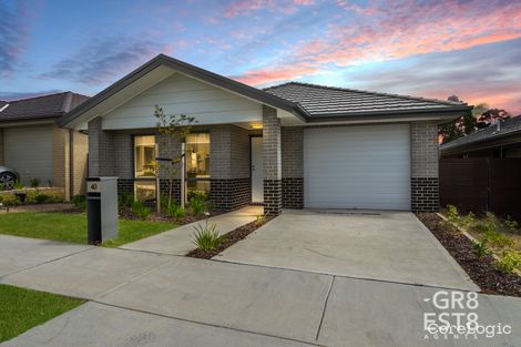 Property photo of 40 Loxley Circuit Westmeadows VIC 3049