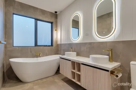 Property photo of 19 Byron Street Donnybrook VIC 3064