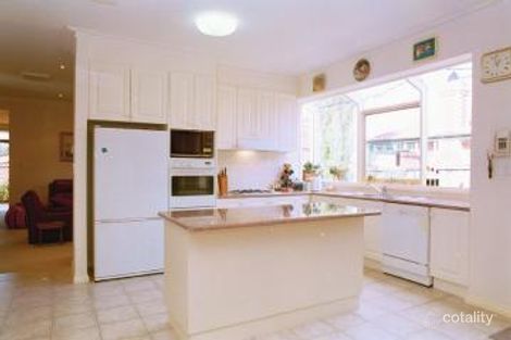Property photo of 5 Kennard Place Burwood East VIC 3151