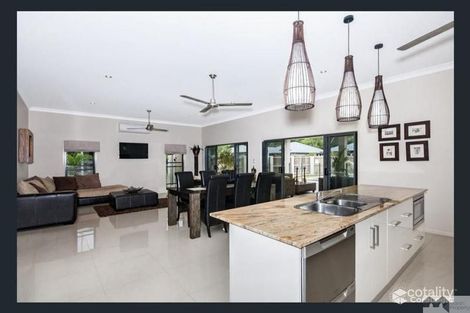 Property photo of 1 Kedumba Close Smithfield QLD 4878