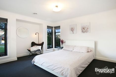 Property photo of 5 Dusky Bells Drive Cranbourne West VIC 3977