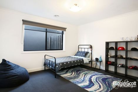 Property photo of 5 Dusky Bells Drive Cranbourne West VIC 3977