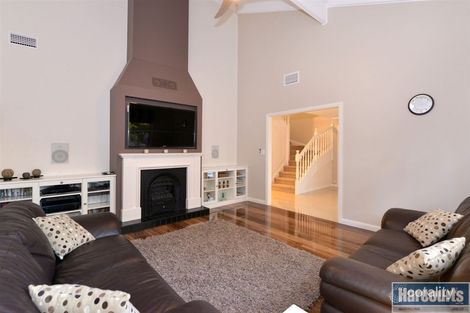 Property photo of 2 Ridgetop Place Coromandel Valley SA 5051