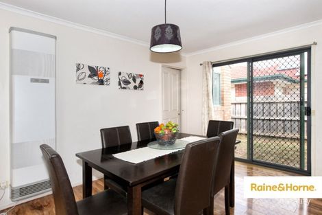 Property photo of 14 McLaurin Avenue Roxburgh Park VIC 3064