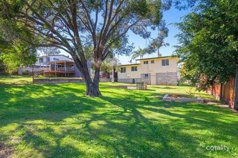 Property photo of 8 Bellhaven Drive Bundamba QLD 4304