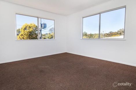 Property photo of 8 Bellhaven Drive Bundamba QLD 4304