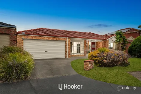 Property photo of 9 The Eyrie Hampton Park VIC 3976