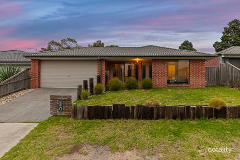 Property photo of 8 Tamara Circuit Langwarrin VIC 3910