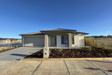 Property photo of 21 Freedom Drive Mount Duneed VIC 3217
