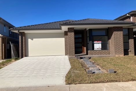 26 Sammarah Rd, Edmondson Park, NSW 2174