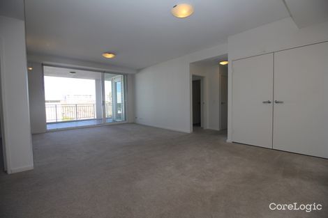 Property photo of 401/7-11 Magnolia Drive Breakfast Point NSW 2137