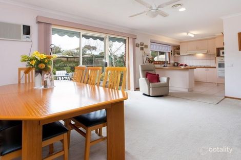Property photo of 17 Samuel Close Mount Martha VIC 3934
