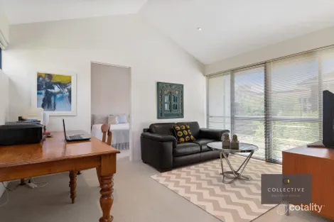 Property photo of 4/35 Fairway Crawley WA 6009