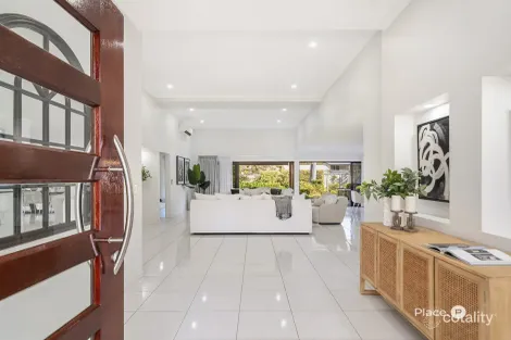 Property photo of 18 Coronation Avenue Beachmere QLD 4510