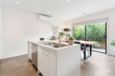 2 Lenlucy Pl, Somerville, VIC 3912