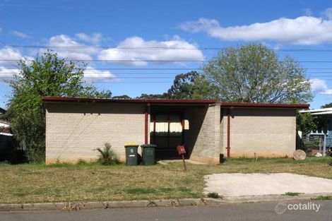 51 Manila Rd, Lethbridge Park, NSW 2770