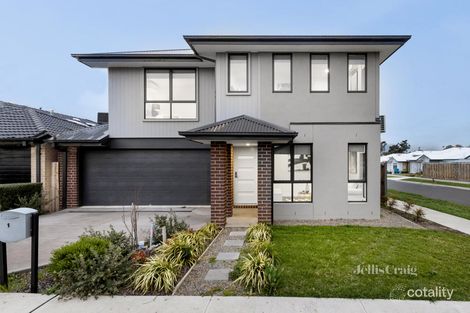 Property photo of 1 Hendrix Street Cranbourne East VIC 3977