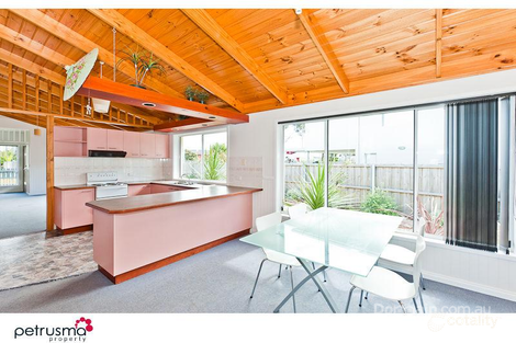 Property photo of 77 Cremorne Avenue Cremorne TAS 7024