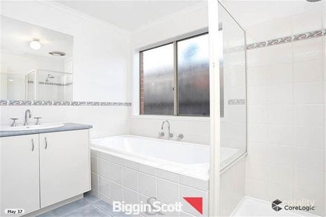 Property photo of 3A Eglinton Close Berwick VIC 3806