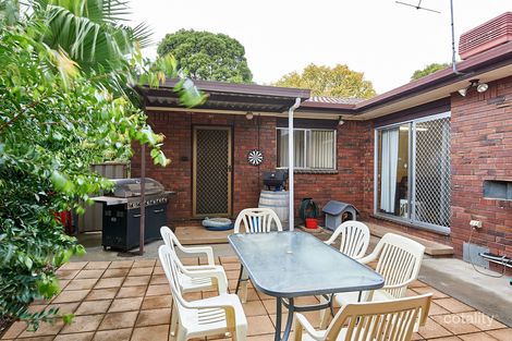 Property photo of 17 Telopea Crescent Lake Albert NSW 2650