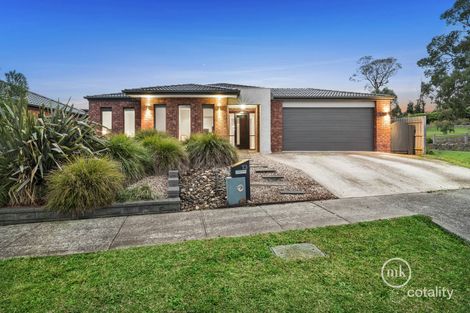 Property photo of 13 Alessia Grove Mernda VIC 3754