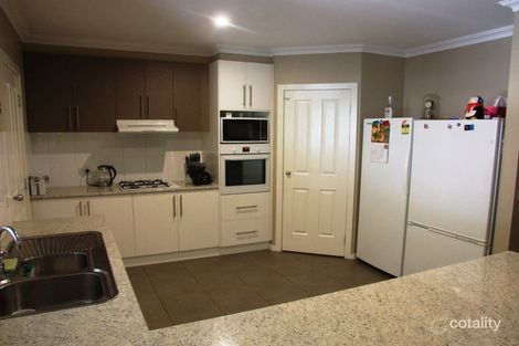 Property photo of 13 King George Way Mitchell Park VIC 3355