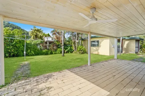 Property photo of 47 Trinity Beach Road Trinity Beach QLD 4879