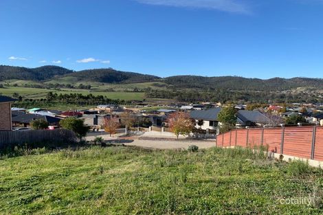 2/2 Betsy Mack Pl, Howrah, TAS 7018