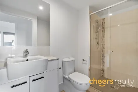 Property photo of 33/2242 Logan Road Upper Mount Gravatt QLD 4122