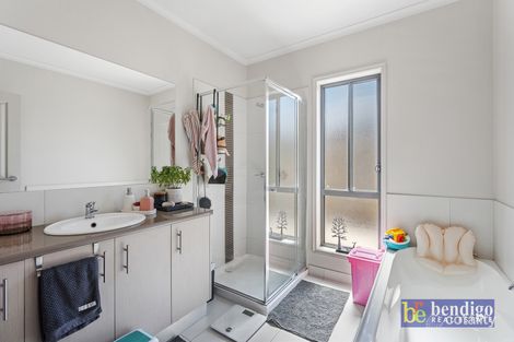 Property photo of 20 Edgewater Close Eaglehawk VIC 3556