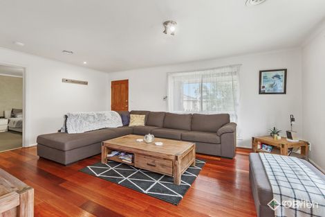 Property photo of 9 Hepburn Place Sydenham VIC 3037