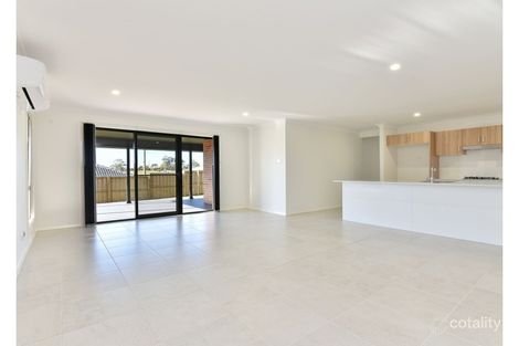 Property photo of 10 Corvina Circuit Cliftleigh NSW 2321