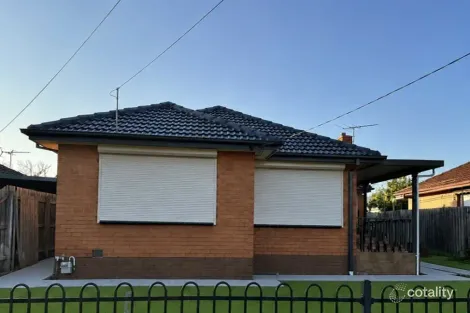 6 OCCOLD CT, ST ALBANS, VIC 3021