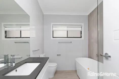 Property photo of 3 Pilot Close Minto NSW 2566