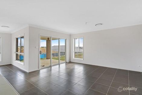 Property photo of 15 Holdsworth Street Oran Park NSW 2570