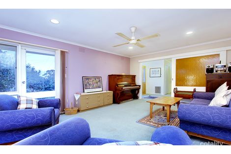 Property photo of 11 Nowra Court Mornington VIC 3931