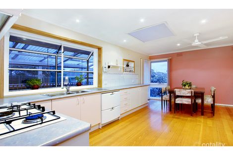 Property photo of 11 Nowra Court Mornington VIC 3931