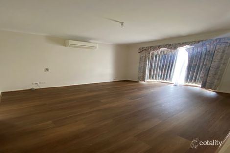 Property photo of 5 Molineux Way Roxburgh Park VIC 3064