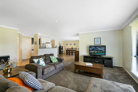 Property photo of 39 Bouganvillea Drive Middle Ridge QLD 4350