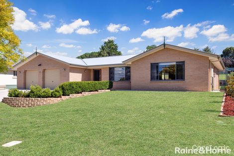 30 Hassall Gr, Kelso, NSW 2795